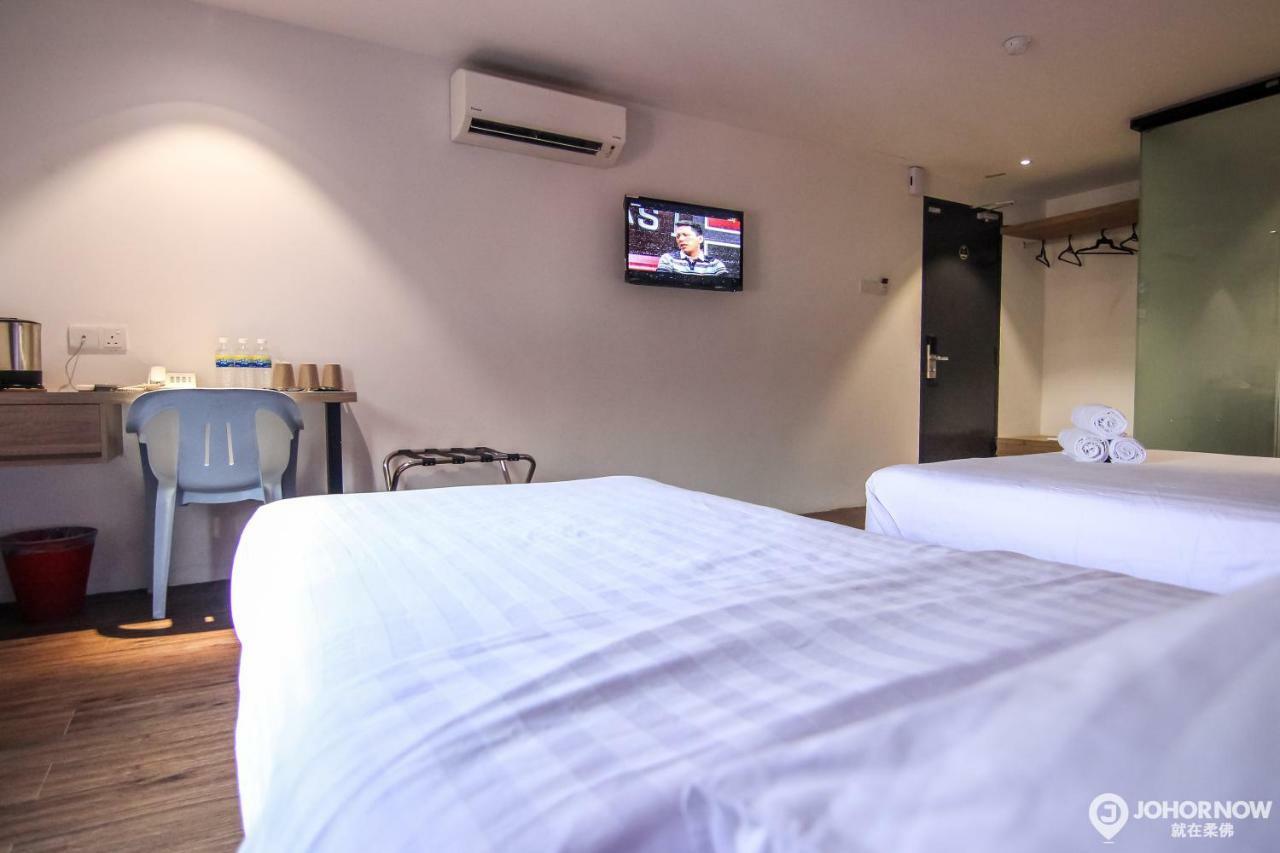 Stella Hotel - ג'והור בהרו מראה חיצוני תמונה